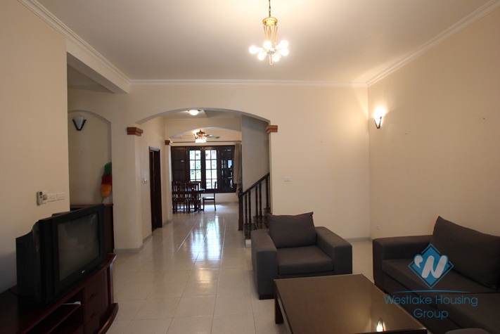 House for rent with 4 bedrooms and 4 bathrooms in Westlake, Tay Ho District, Ha Noi